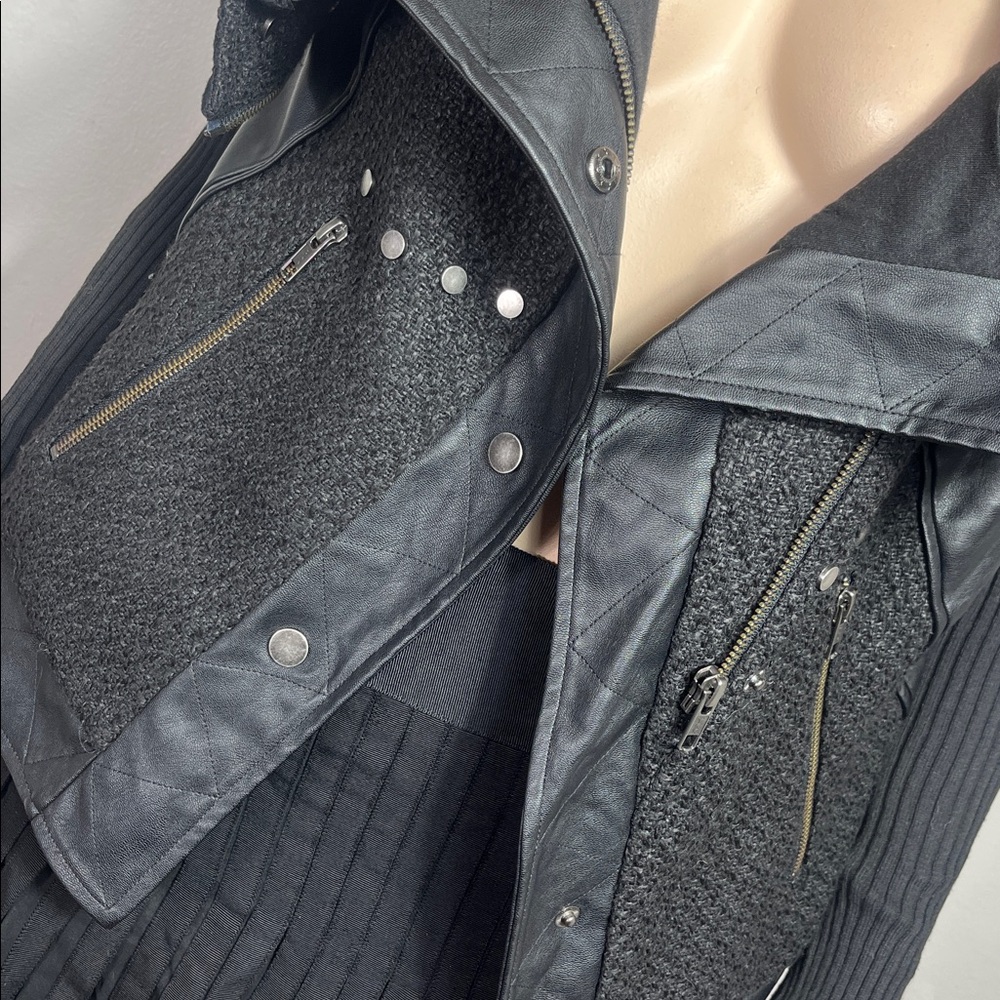 NÜ Denmark Black Jacket - image 3